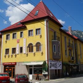 Hotel Marasesti、ブシュテニのホテル