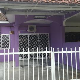 Cottage Muslim Homestay ByWawaSha, hotel in Tanjung Malim