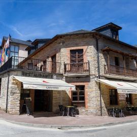Hotel Ambasmestas, hotel en Ambasmestas