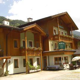 Ferienhäuser Thalbach, hotel din Heiligenblut