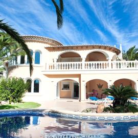 Holiday Home Calina by Interhome