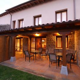 Casa Rural Espargoiti, hotel v destinaci Salinas de Ibargoiti