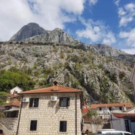 Viktor Rooms, hotel in Kotor