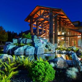 Sunrise Ridge Waterfront Resort、パークスビルのホテル