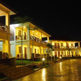 Lotus Seaview Beach Resort, Pengerang, Hotel in Pengerang