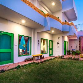 आगरा में, होटल Coral Country Homestay