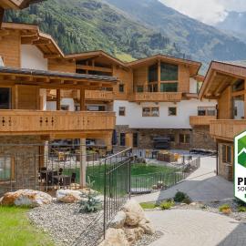 das Chaletdorf - Pitztal, hotel en Sankt Leonhard im Pitztal