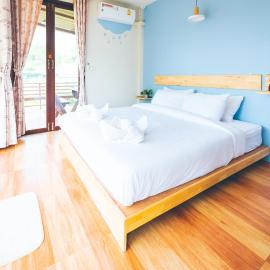 Wang Jai Kwang Space Inn: Chongsadao şehrinde bir otel