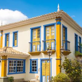 Arraial Velho Pousada Tematica โรงแรมในทีราเดนเจส