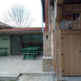 Studio Apartment in Palamartsa، فندق في Palamarza