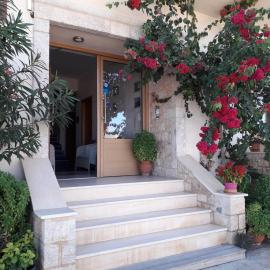 Kritikos Rooms, hotel v destinaci Monemvasia