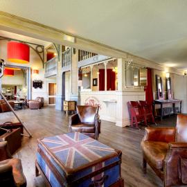 Viesnīca Brit Hotel Essentiel Cholet pilsētā Šolē