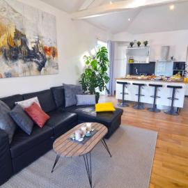 Duplex Elegant & Moderne - 3 chambres - Rooftop terrasse & Jacuzzi- Chélitz