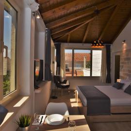 APARTMENTS4YOU SUPETAR 1,2,3&4 -the BEST and MOST POPULAR apartments for DISCOVERING the island - free parking - 200 meters from the beach