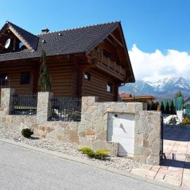 Zrubový dom - Moon Nová Lesná, hotel u gradu Nova Lesna