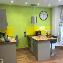 Nant Apartment - Ground Floor, hotel in Menai Bridge