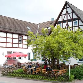Hotel & Restaurant - Gasthaus Brandner، فندق في Trendelburg
