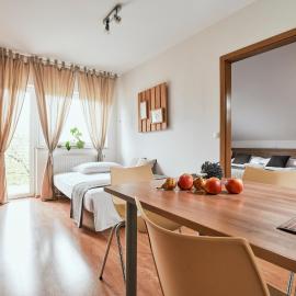 Viesnīca Rooms & Restaurant Ostarija pilsētā Doleņske Toplice