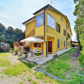Viesnīca Villa Magnolia pilsētā Bolsena