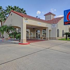 Motel 6-Edinburg, TX, hotel u gradu 'Edinburg'