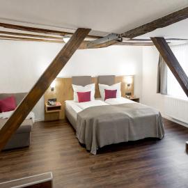 Hotel & Restaurant Lamm、モースバッハのホテル