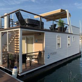 Floating House MM, Marina Portorož, hotel in Portorož