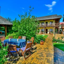 Dom Gościnny Emma Grzybowo, hotel in Grzybowo