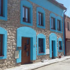 Penzion L´isola, hotel v mestu Kunžak