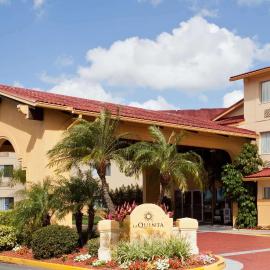 La Quinta by Wyndham St. Pete-Clearwater Airport, отель в Клируотере