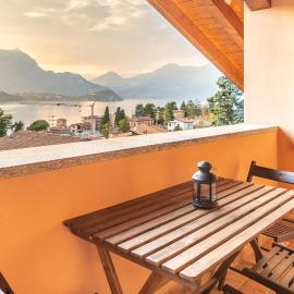 Casa Giulia (between lake and mountain), hotel in Lierna