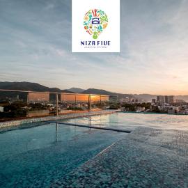 NIZA FIVE Luxury Beach Apartments, hotel u gradu Puerto Valjarta