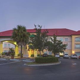 Viesnīca La Quinta Inn and Suites Fort Myers I-75 pilsētā Gateway