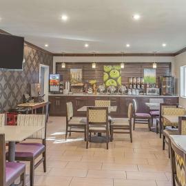 La Quinta Inn by Wyndham Olympia - Lacey – hotel w mieście Lacey