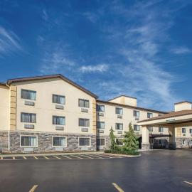 La Quinta by Wyndham Erie, hotell i Erie