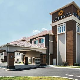 La Quinta by Wyndham Chambersburg: Chambersburg şehrinde bir otel