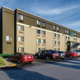 La Quinta by Wyndham Warwick Providence Airport, hotel en Warwick
