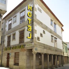 Hotel Tres Carabelas, hotel v destinácii Baiona