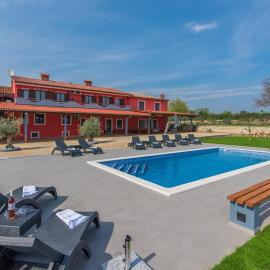Sea View apartments with shared Pool, hotell sihtkohas Pomer