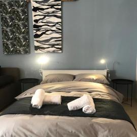 KALAMATA CITY CENTER STUDIO, מלון בקלמאטה