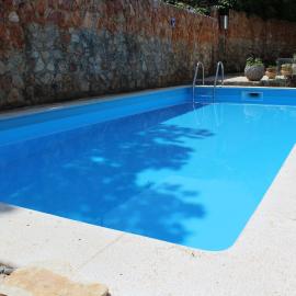 Apartments Seka – hotel w mieście Risika