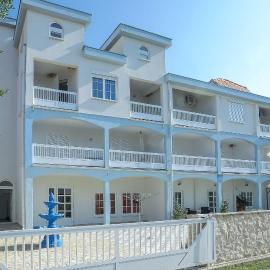 SENITA's Rooms & Apartments, hotell Ninis