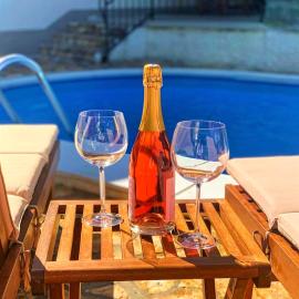 Holiday Home Deni, hotel u gradu Roč