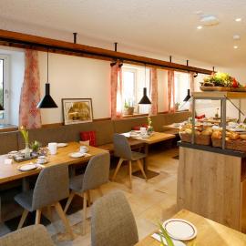 ApartHotel Rose, ξενοδοχείο σε Ellwangen
