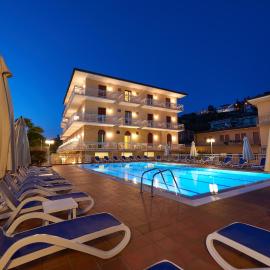 Hotel Benacus Torri del Benaco, hotel di Torri del Benaco