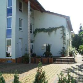 Weinhotel Wagner, hotel a Frankenthal