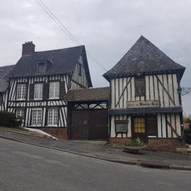 Le Mouton Gras, hotell sihtkohas Aumale