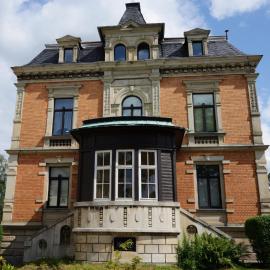 Schuster Villa