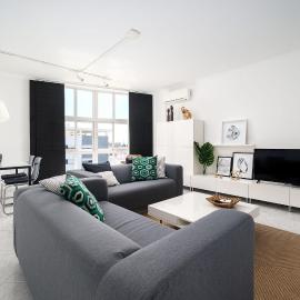 Beautiful Modern Apartment in Olhão, Algarve, Hotel in Olhão