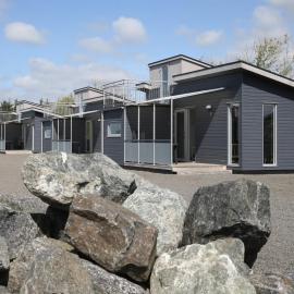 Tangsø Hytteby, hotel din Bækmarksbro