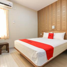 RedDoorz near Jogja Kembali Monument 3, hotell i Kalasan